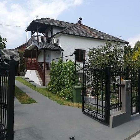 Holiday Home Baotic Velika Mlaka Esterno foto