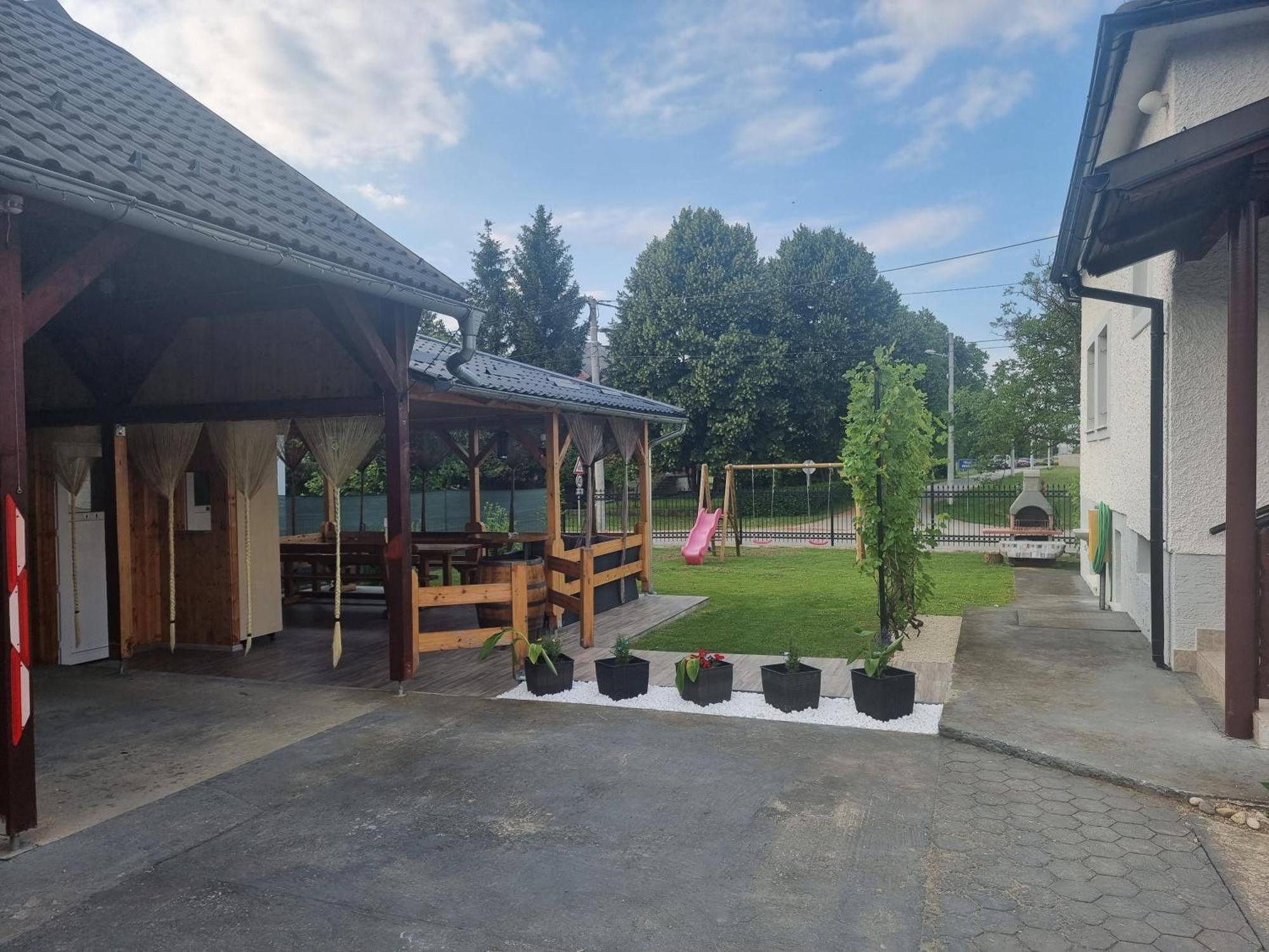 Holiday Home Baotic Velika Mlaka Esterno foto