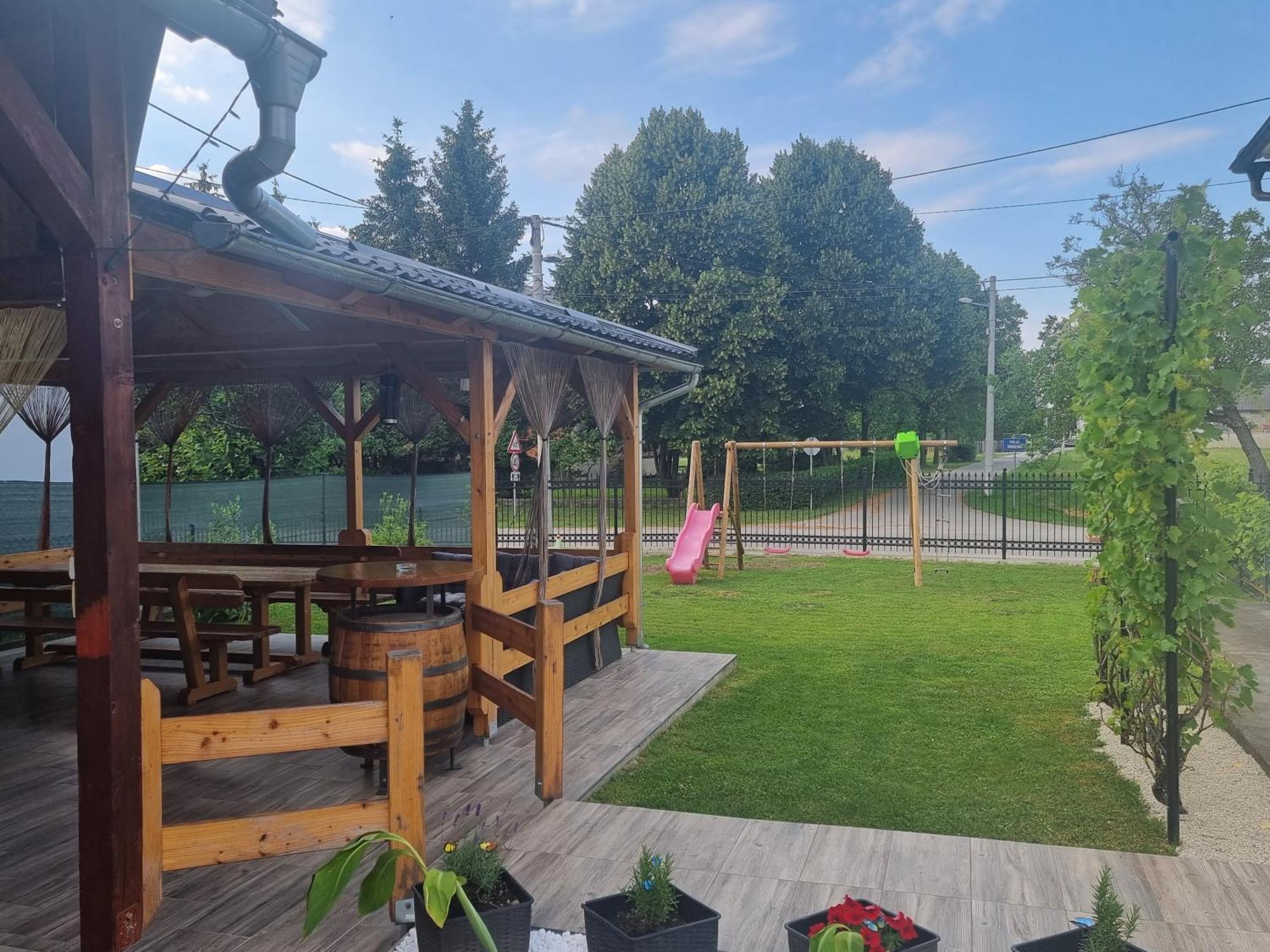Holiday Home Baotic Velika Mlaka Esterno foto